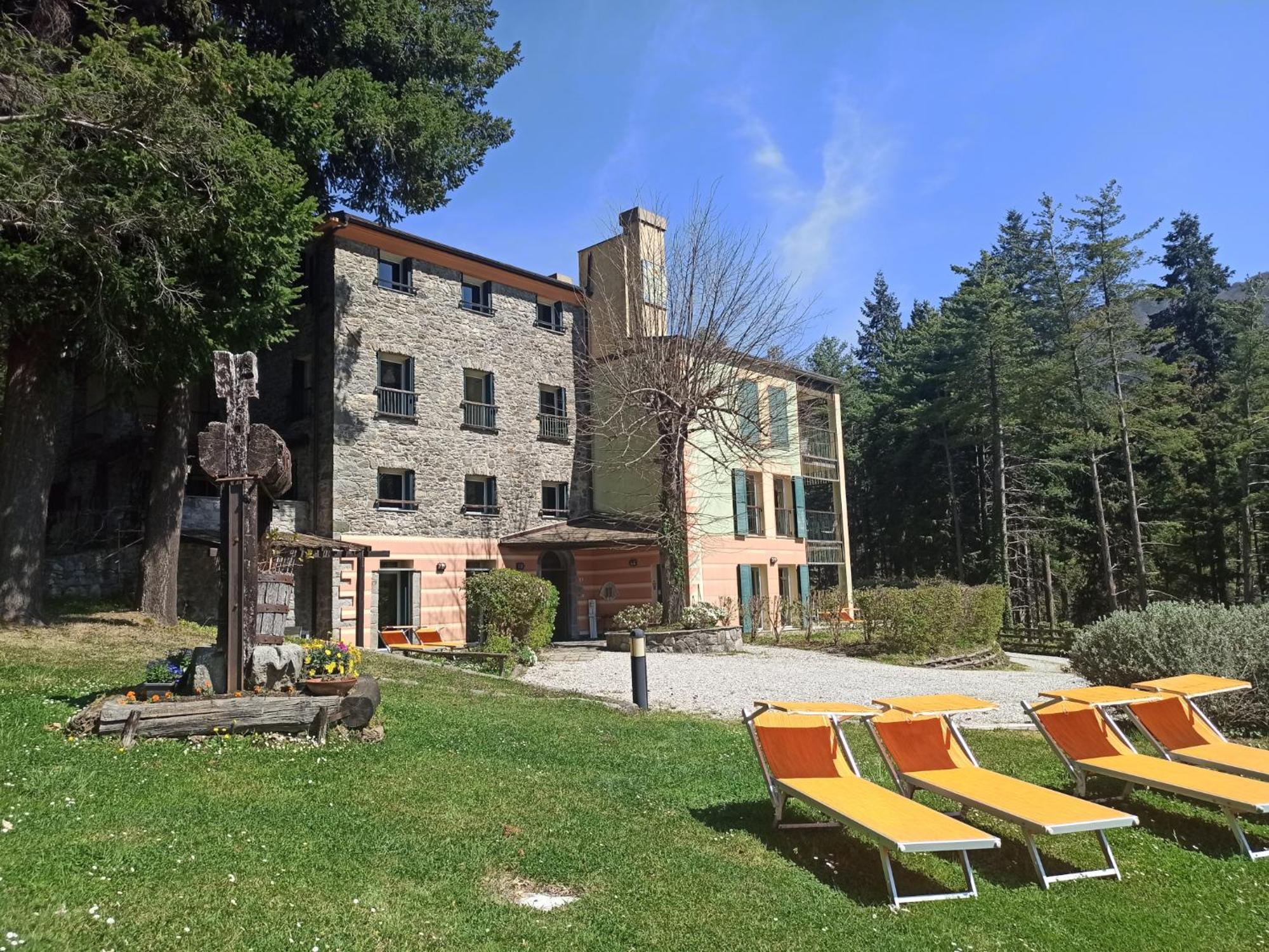 Il Bosco Di Campo Marzano Studios Borzonasca Екстериор снимка